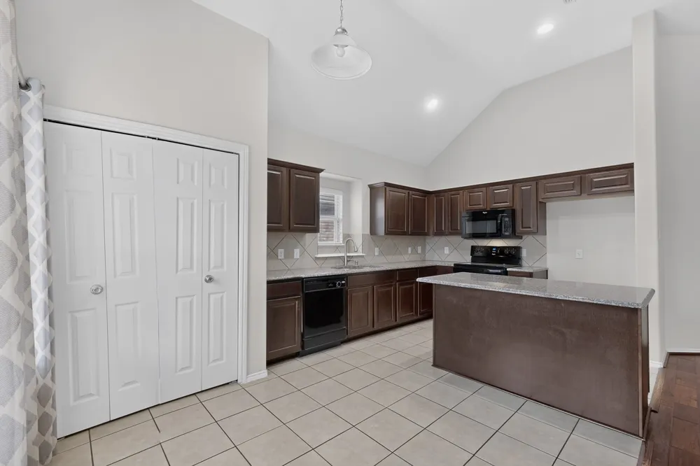 1208 Villa Paloma Boulevard Little Elm, TX 75068