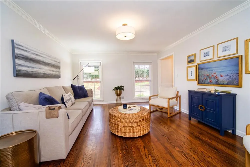 785 Spalding Drive Sandy Springs, GA 30328