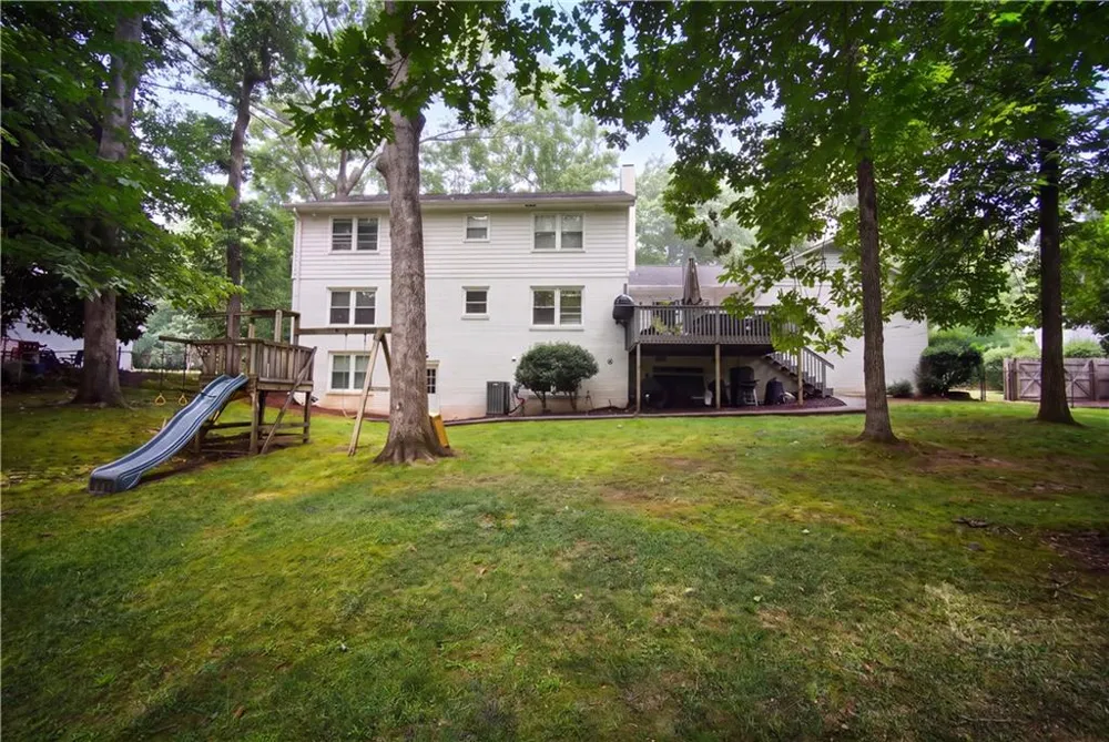 785 Spalding Drive Sandy Springs, GA 30328