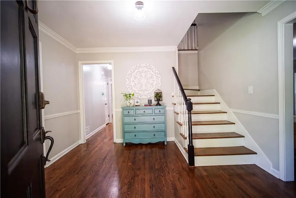 785 Spalding Drive Sandy Springs, GA 30328