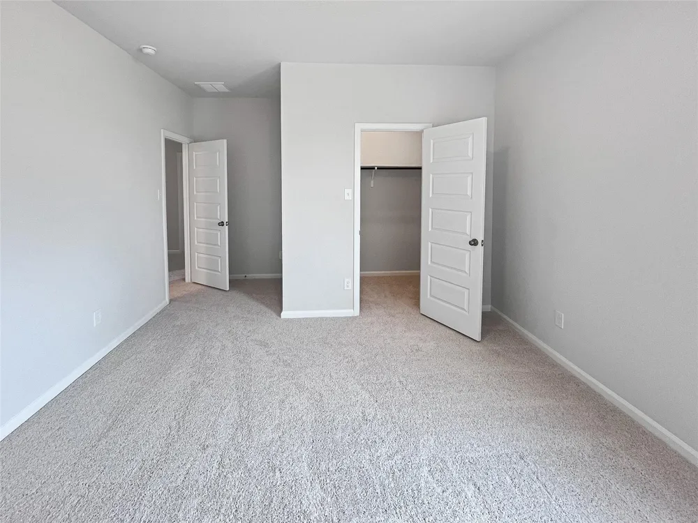 1982 S Riverside Circle Dayton, TX 77535