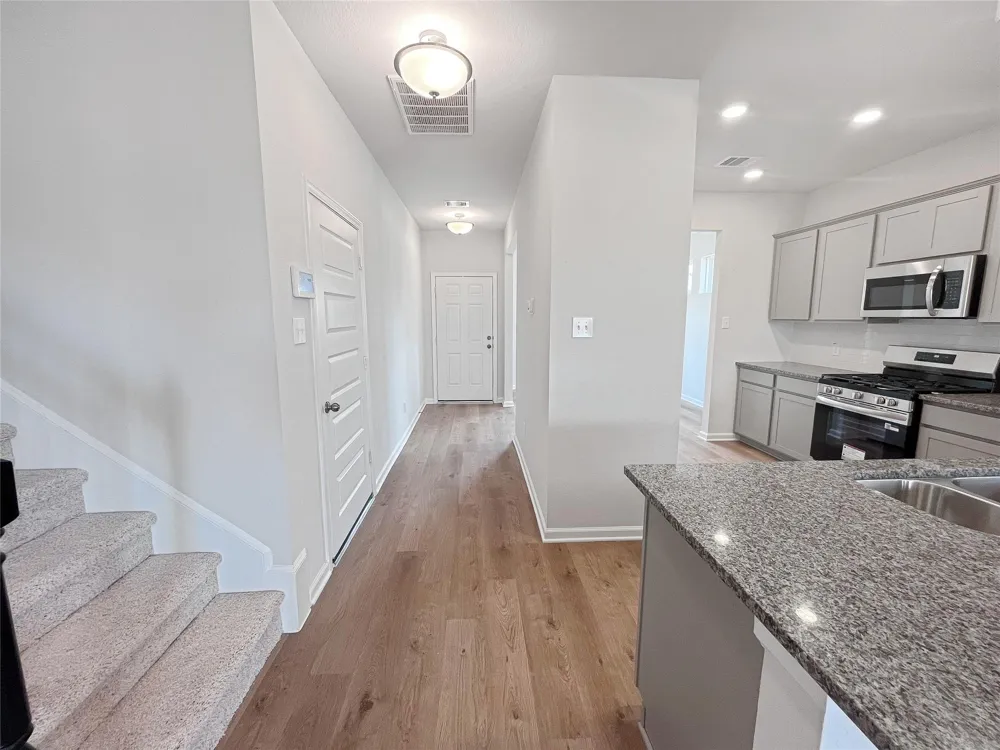 1982 S Riverside Circle Dayton, TX 77535