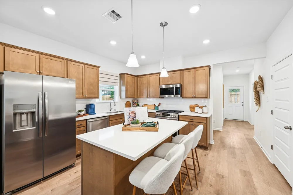 1945 E Riverside Circle Dayton, TX 77535