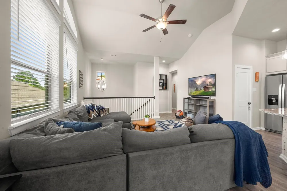 255 S Spotted Fern Drive Montgomery, TX 77316