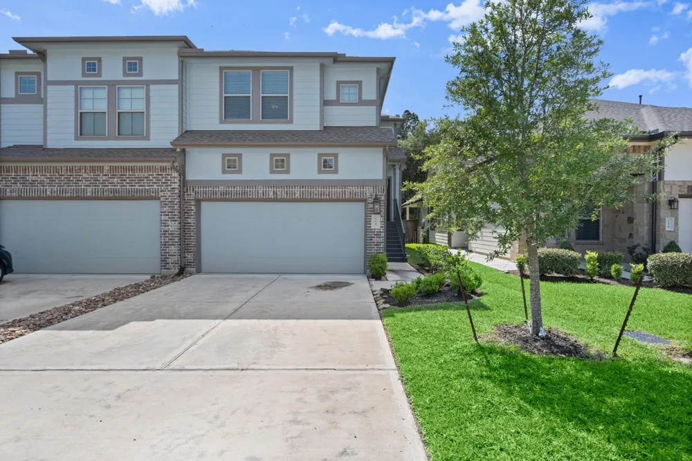 255 S Spotted Fern Drive Montgomery, TX 77316