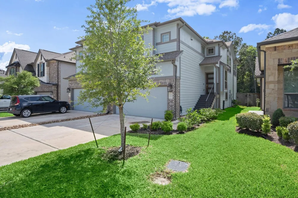 255 S Spotted Fern Drive Montgomery, TX 77316