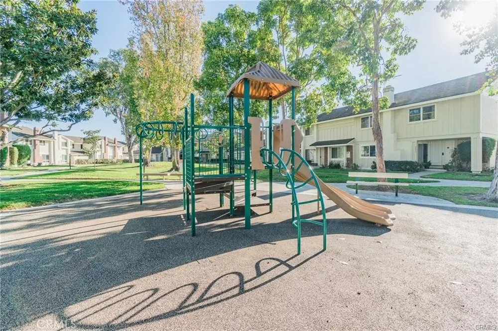 5171 Blackpool Road Westminster, CA 92683
