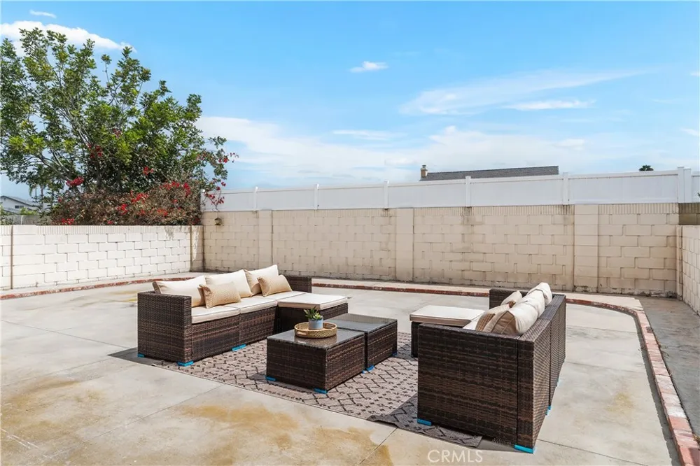 5171 Blackpool Road Westminster, CA 92683