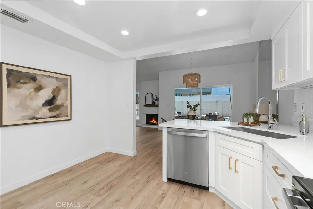 5171 Blackpool Road Westminster, CA 92683