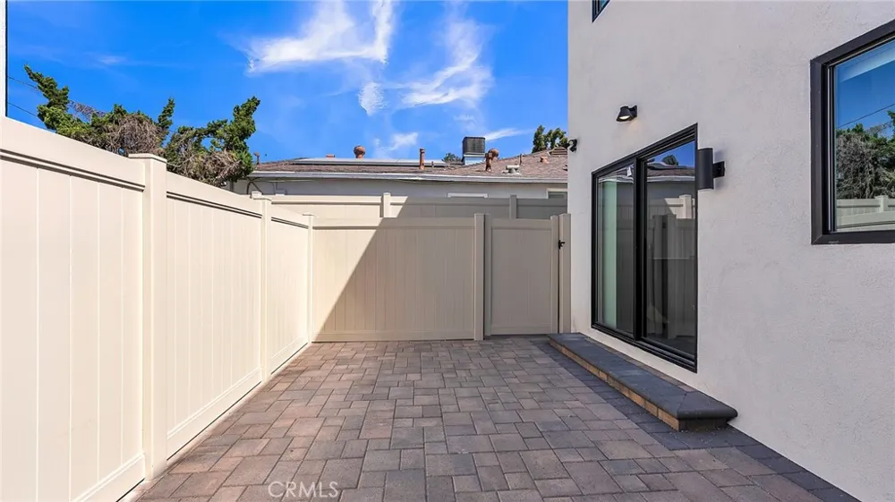 7733 Craner Sun Valley, CA 91352