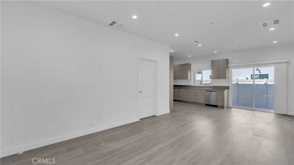 7733 Craner Sun Valley, CA 91352
