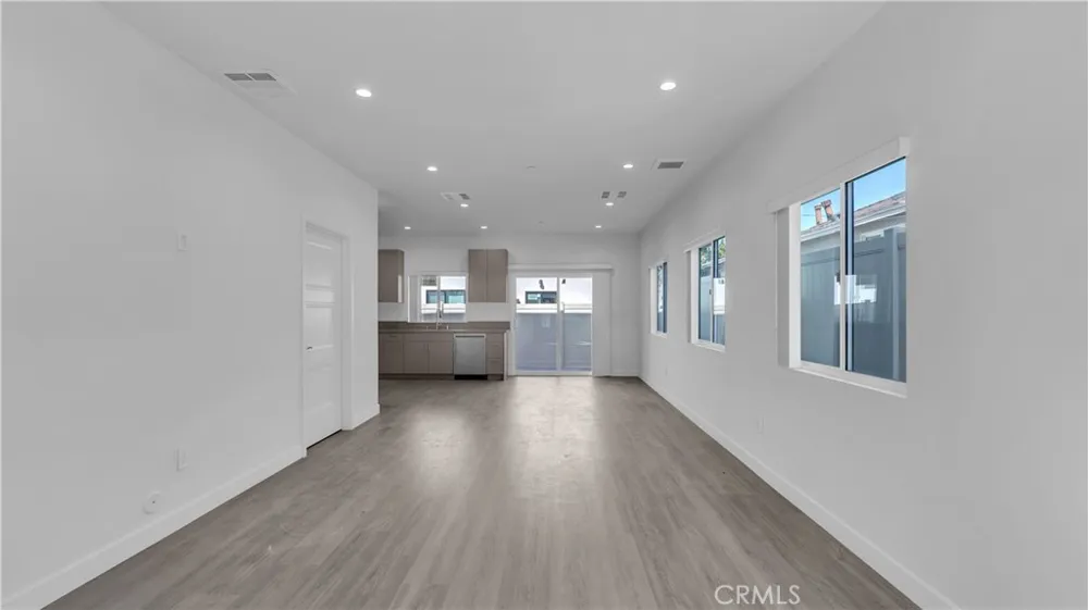 7733 Craner Sun Valley, CA 91352