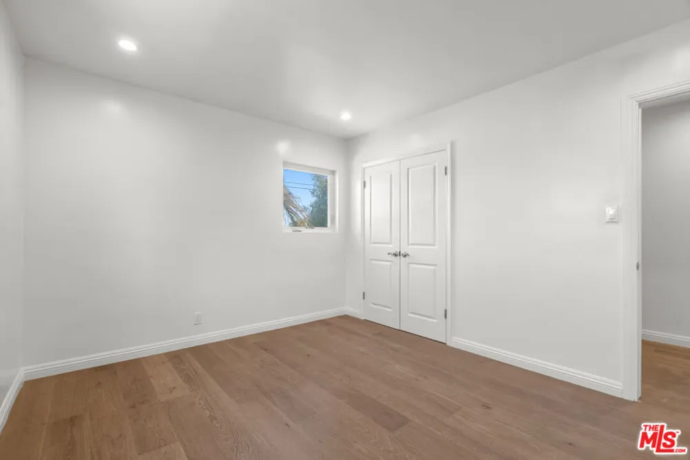 616 Sunset Avenue #D Venice, CA 90291