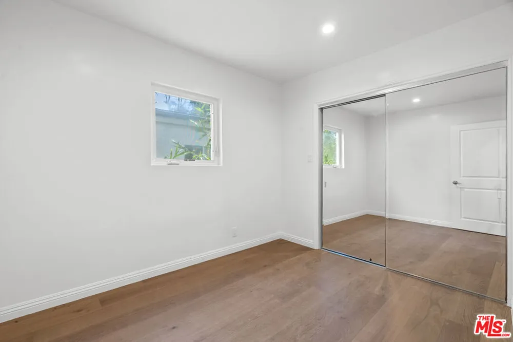 616 Sunset Avenue #D Venice, CA 90291