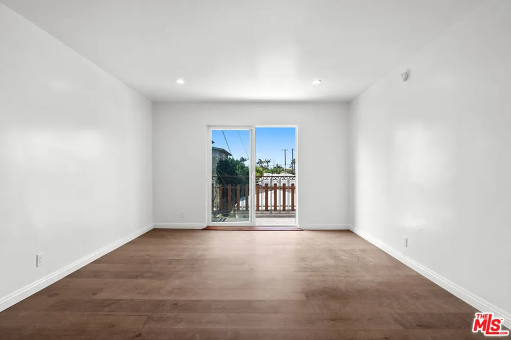 616 Sunset Avenue #D Venice, CA 90291