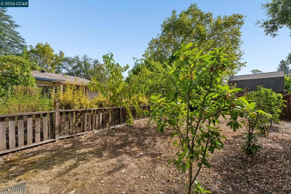 2749 W NEWELL AVENUE Lafayette, CA 94595