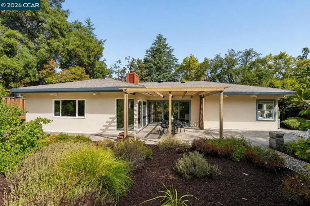 2749 W NEWELL AVENUE Lafayette, CA 94595