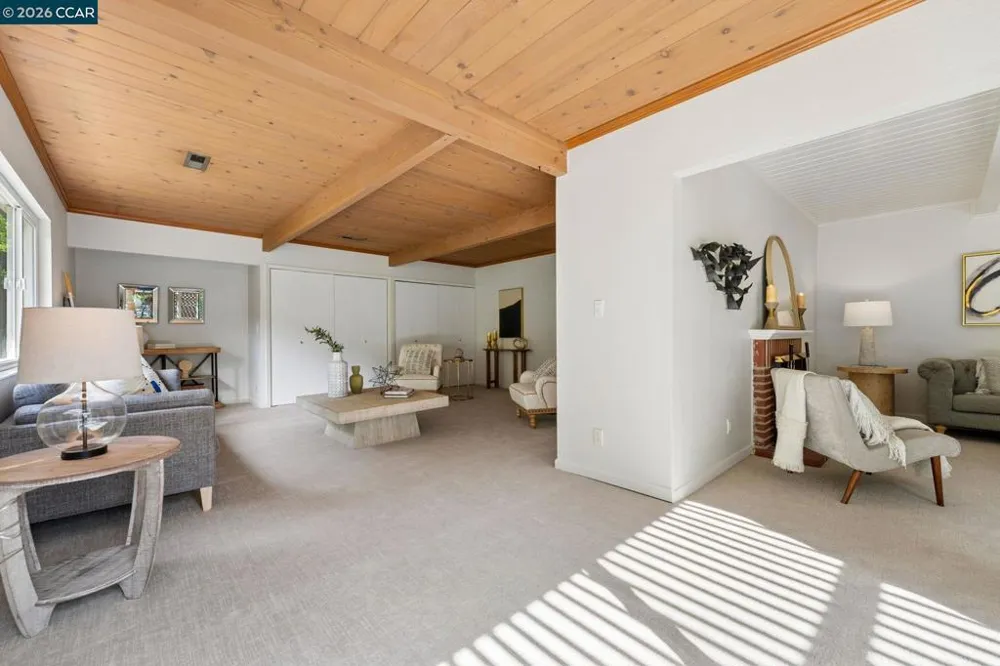 2749 W NEWELL AVENUE Lafayette, CA 94595