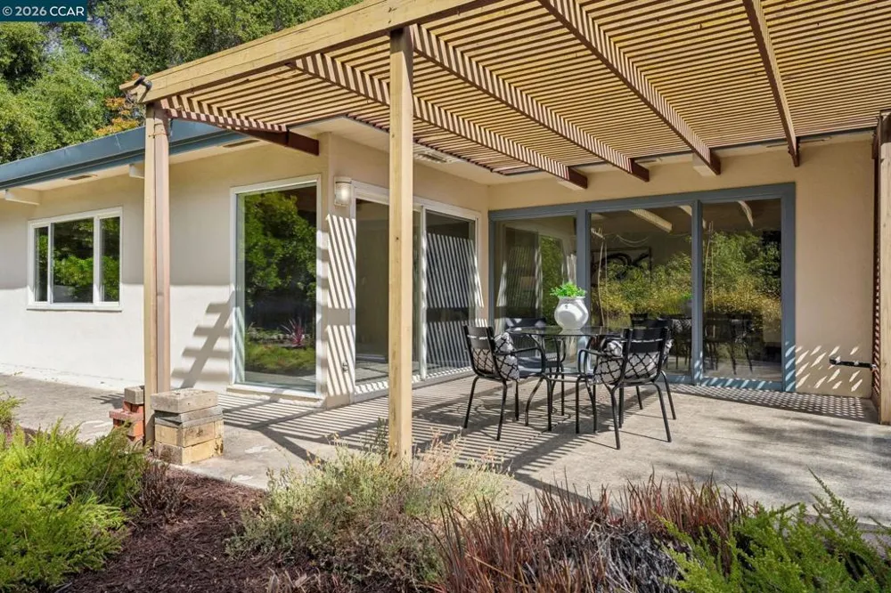2749 W NEWELL AVENUE Lafayette, CA 94595