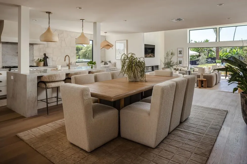 1571 Oak Avenue Carlsbad, CA 92008
