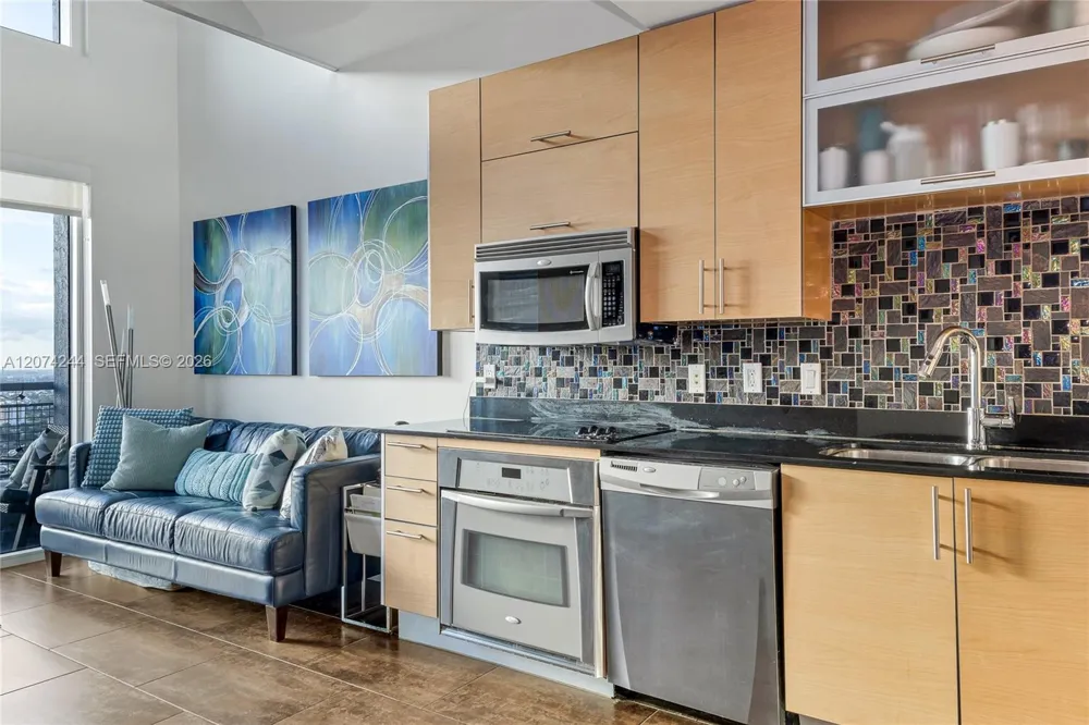 60 SW 13th St #3211 Miami, FL 33130