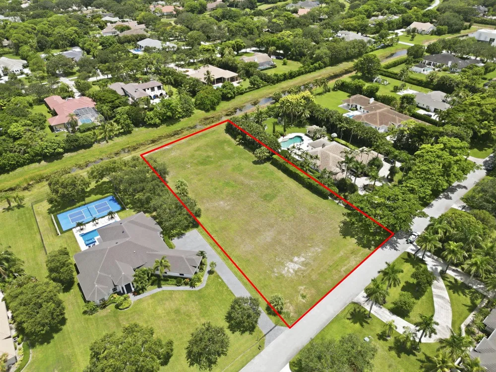 8288 MAN O WAR ROAD Palm Beach Gardens, FL 33418