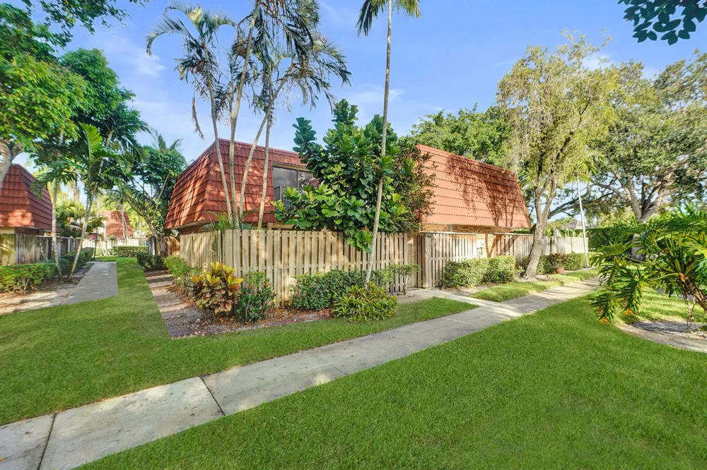 736 NW 98TH CIRCLE Plantation, FL 33324