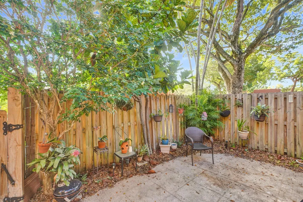 736 NW 98TH CIRCLE Plantation, FL 33324