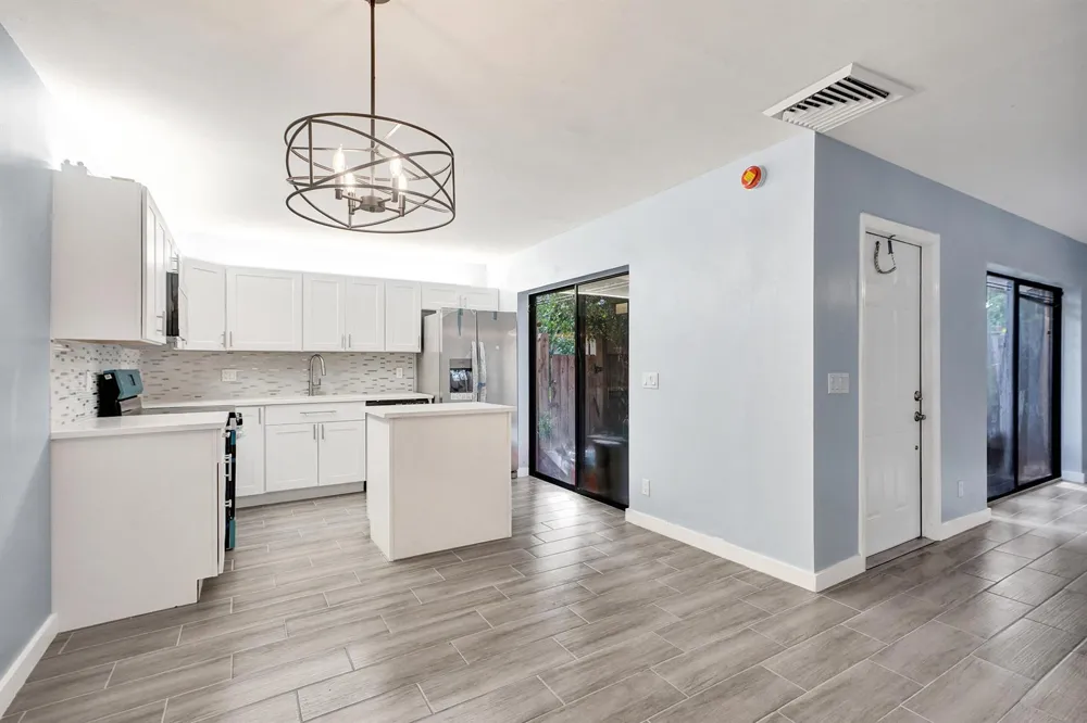 736 NW 98TH CIRCLE Plantation, FL 33324