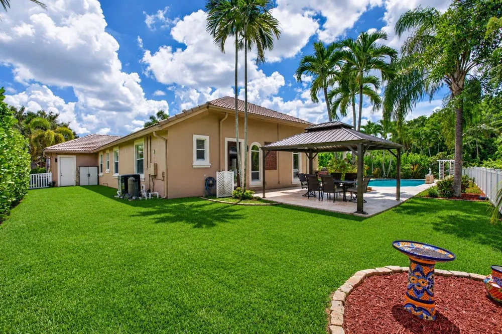 6161 NW 53RD CIRCLE Coral Springs, FL 33067