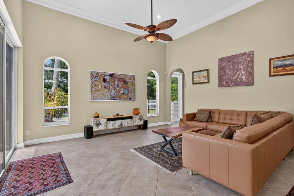 6161 NW 53RD CIRCLE Coral Springs, FL 33067