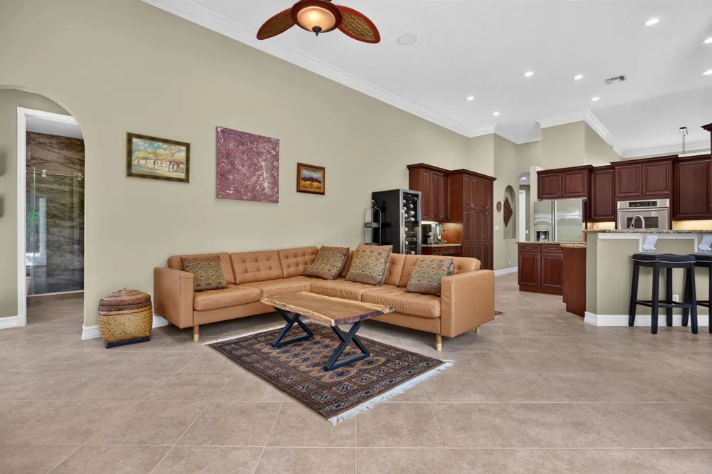 6161 NW 53RD CIRCLE Coral Springs, FL 33067