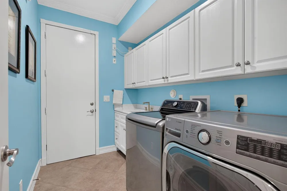 6161 NW 53RD CIRCLE Coral Springs, FL 33067