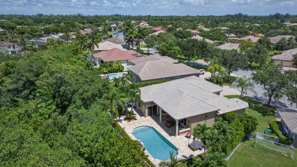 6161 NW 53RD CIRCLE Coral Springs, FL 33067