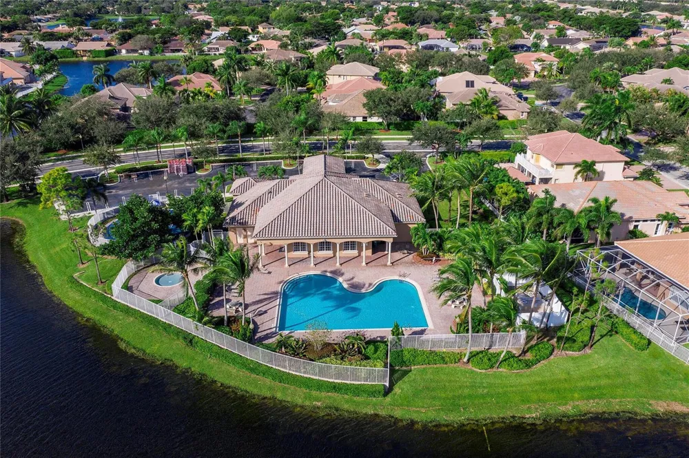 6161 NW 53RD CIRCLE Coral Springs, FL 33067