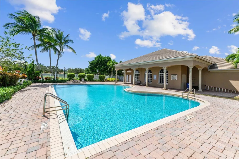 6161 NW 53RD CIRCLE Coral Springs, FL 33067