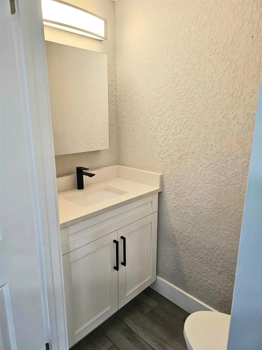 1102 E Jeffery Street Boca Raton, FL 33487