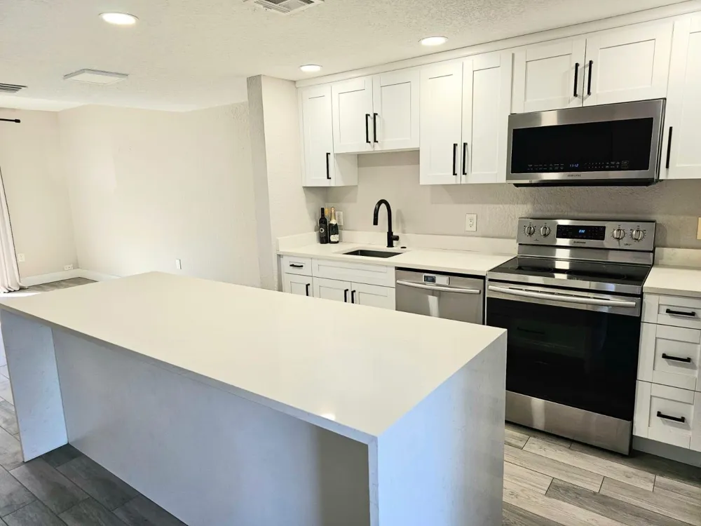 1102 E Jeffery Street Boca Raton, FL 33487