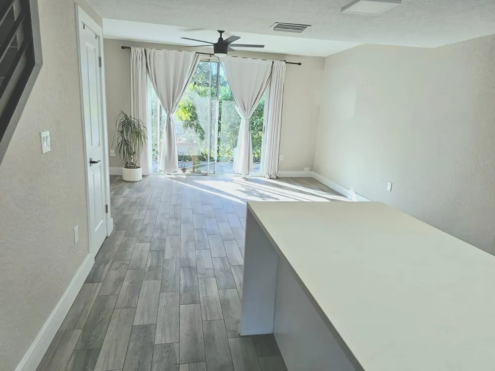 1102 E Jeffery Street Boca Raton, FL 33487