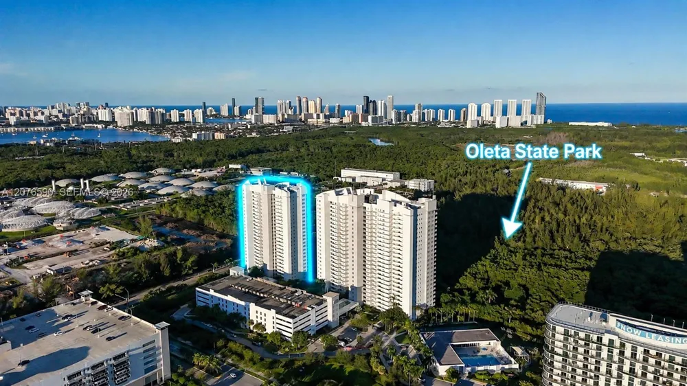 15051 Royal Oaks Ln #401 North Miami, FL 33181