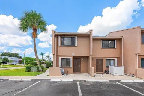 139 SPARROW DRIVE #2A