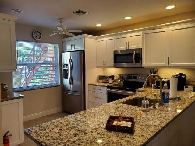 717 S US Hwy 1 #Unit 304 Jupiter, FL 33477