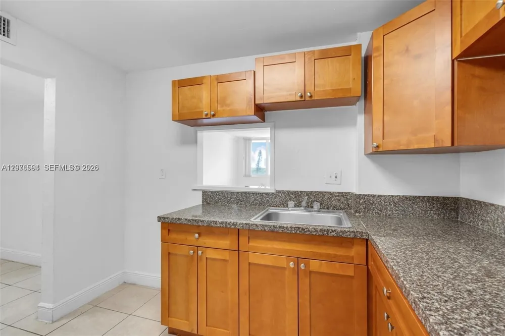 9143 SW 77th Ave #B710 Miami, FL 33156