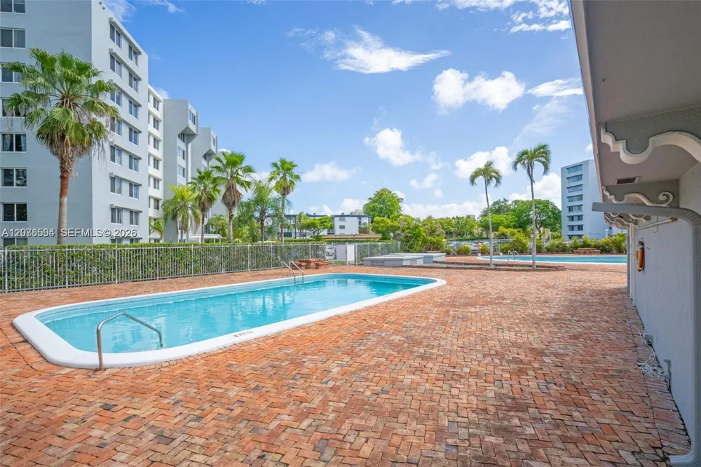 9143 SW 77th Ave #B710 Miami, FL 33156