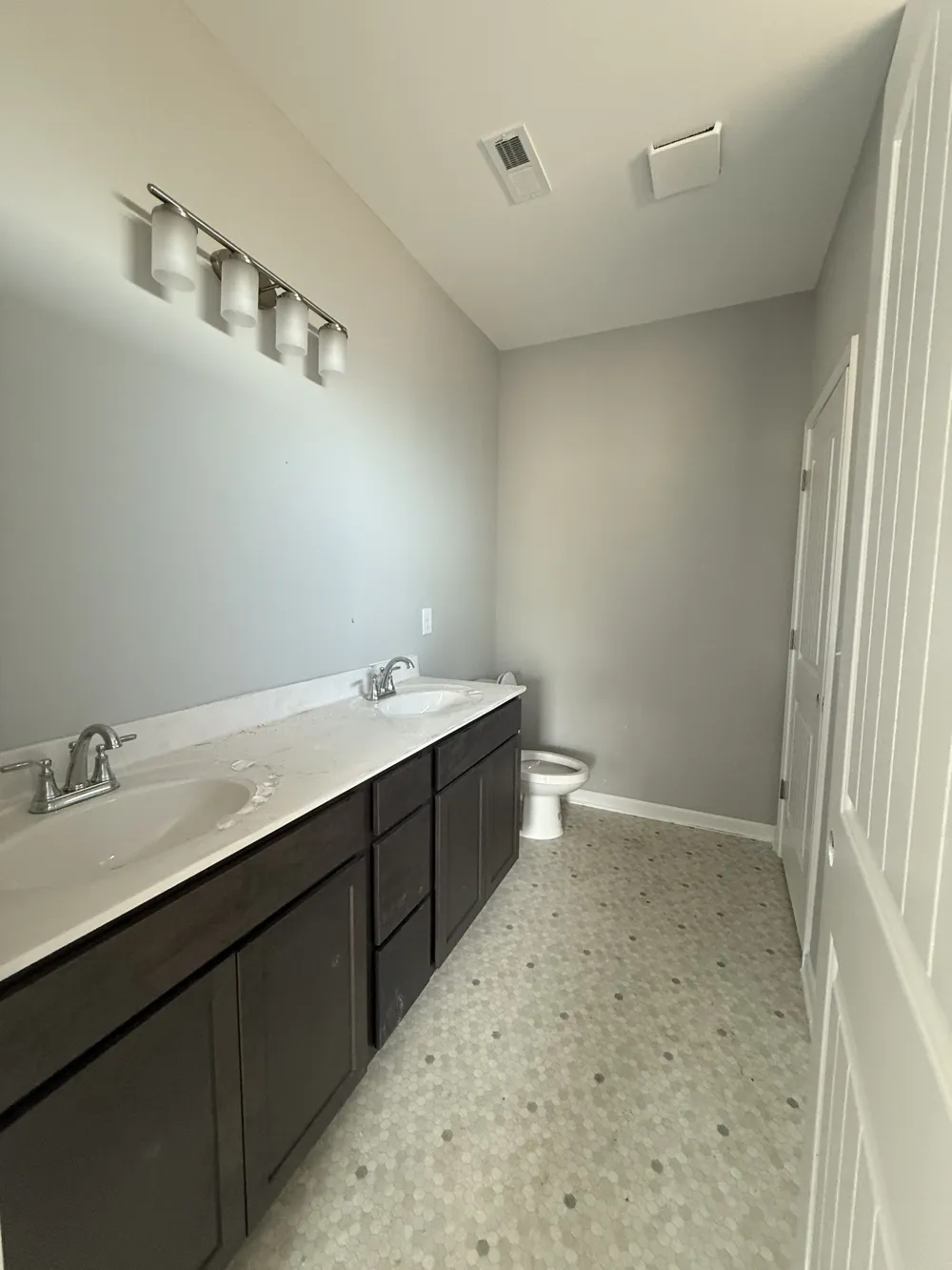 733 Creekbend Ln Murfreesboro, TN 37129