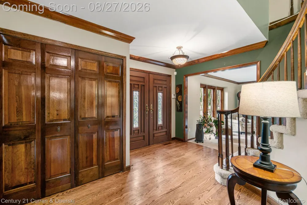 8890 Northampton Drive Plymouth Charter Township, MI 48170