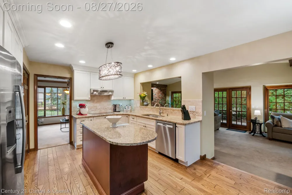 8890 Northampton Drive Plymouth Charter Township, MI 48170