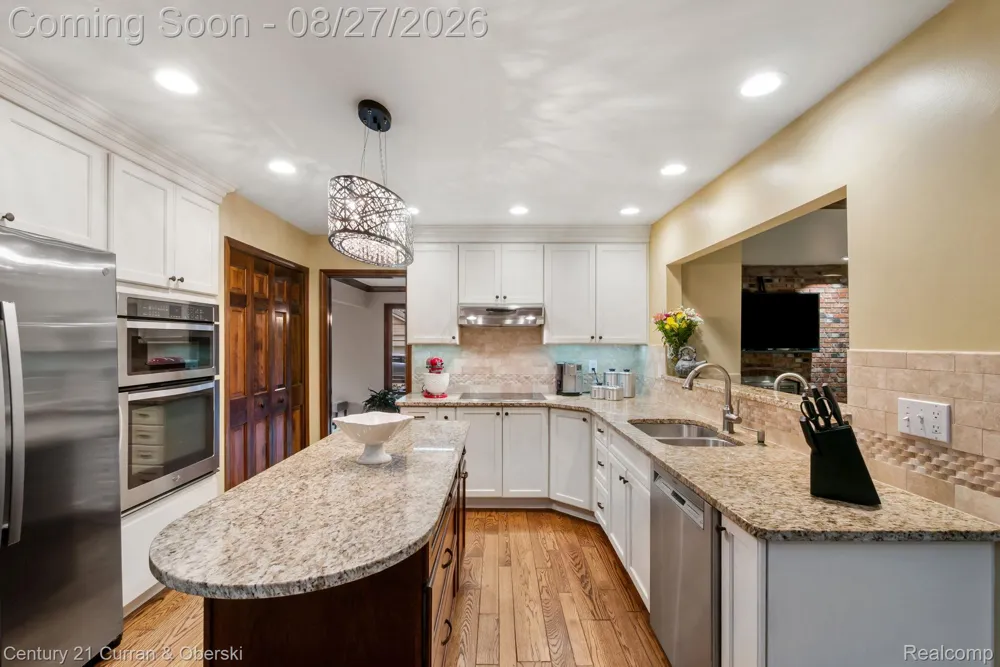8890 Northampton Drive Plymouth Charter Township, MI 48170