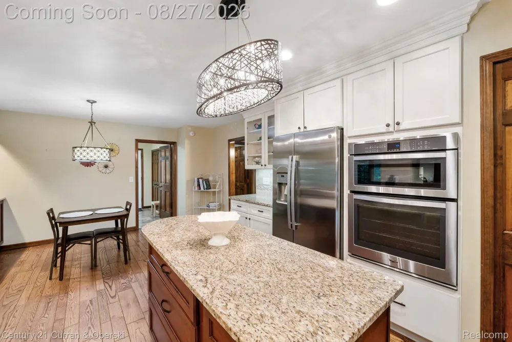 8890 Northampton Drive Plymouth Charter Township, MI 48170