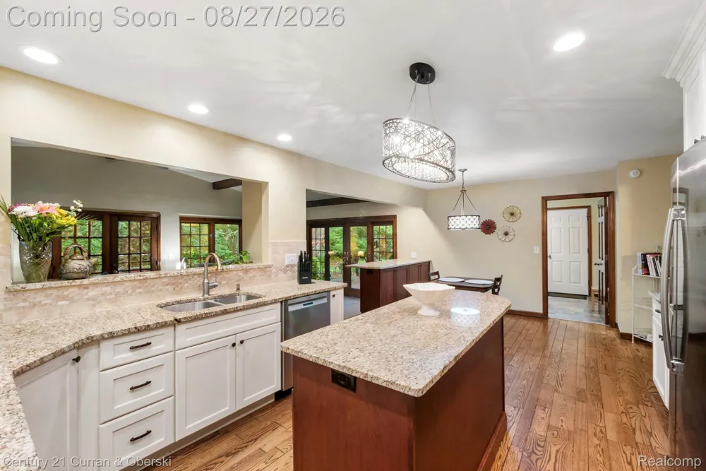8890 Northampton Drive Plymouth Charter Township, MI 48170
